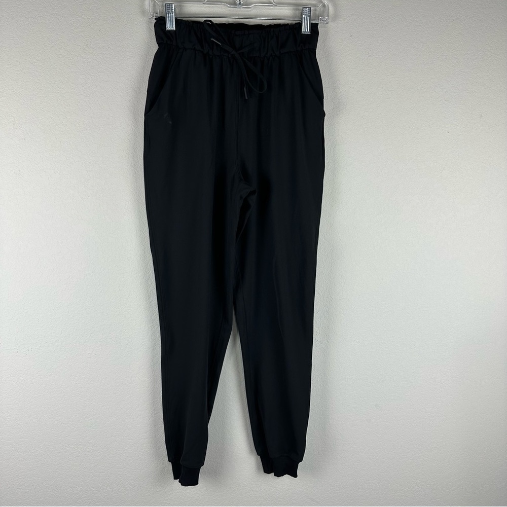 Lululemon Black Stretch High Rise Athletic Athleisure Joggers Size 4